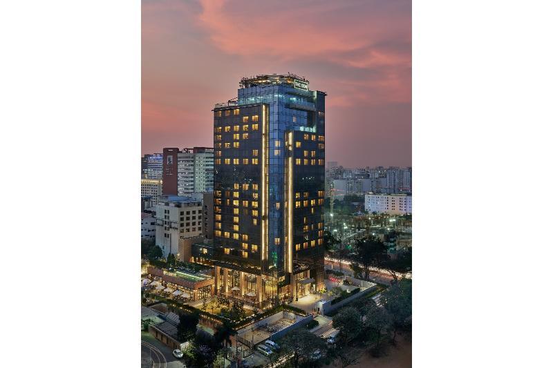 เดอะ เดน เบงกาลูรู Hotel บังกาลอร์ ภายนอก รูปภาพ